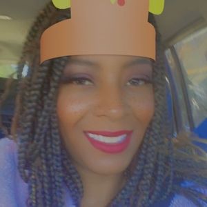 Meet your Posher, Christin